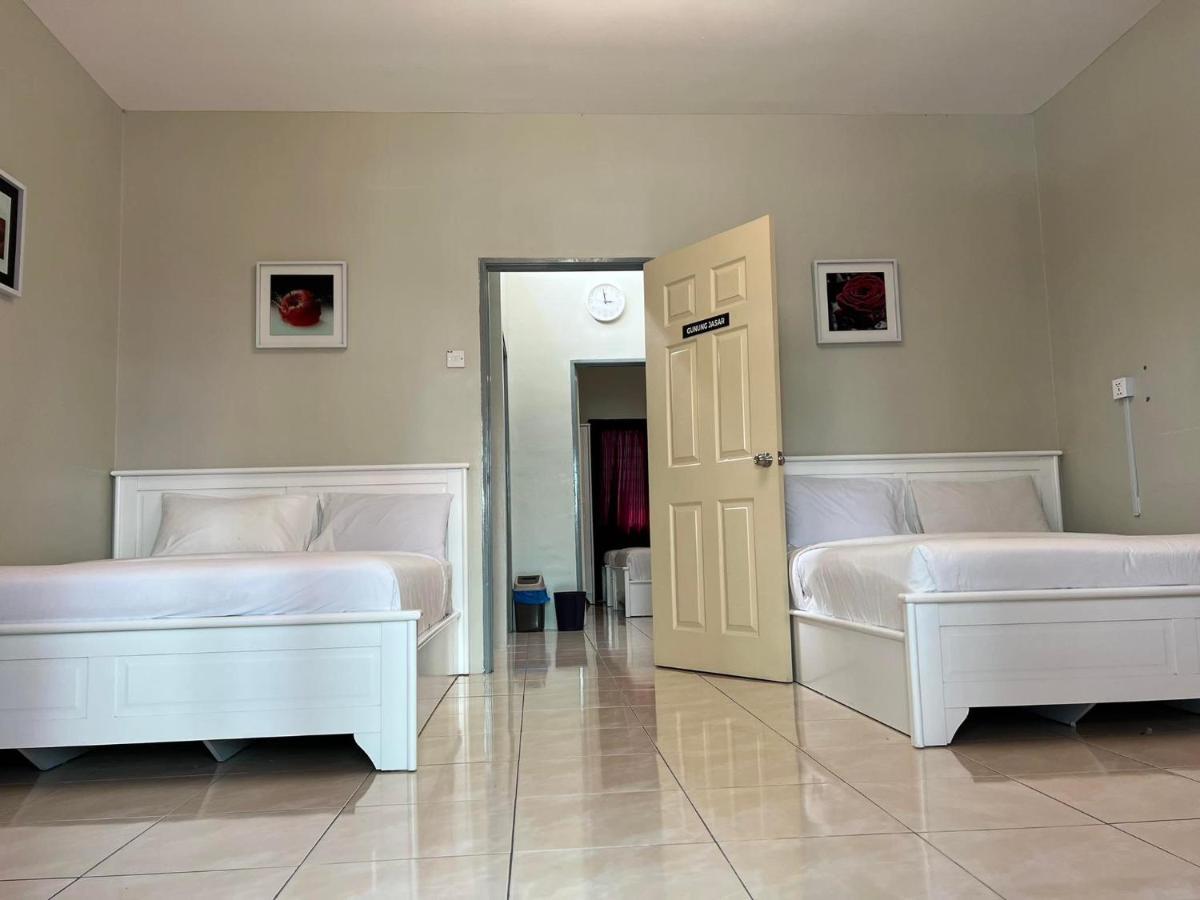 Holiday home Jarzmin Double Story @ Royal Lily